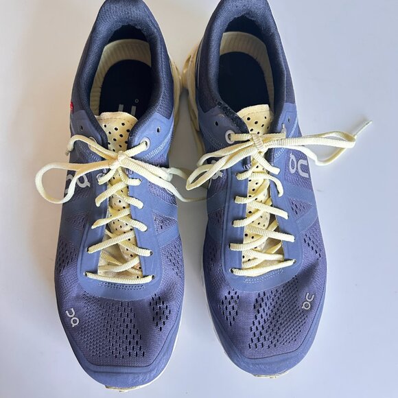 On Cloud Running Shoes Size 8 - Picture 2 of 5